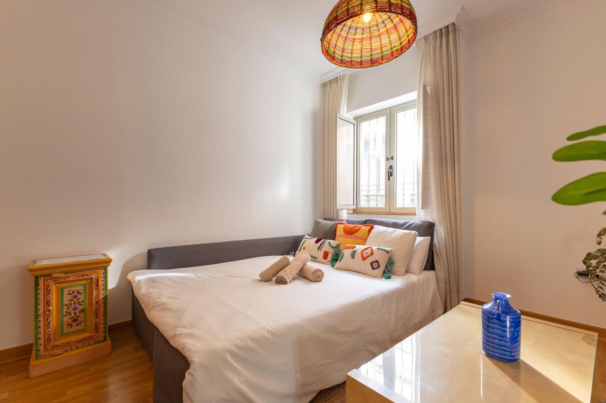 Charming Apartment At San Bernardo Neighborhood By Ocityzen Sevilla Bagian luar foto