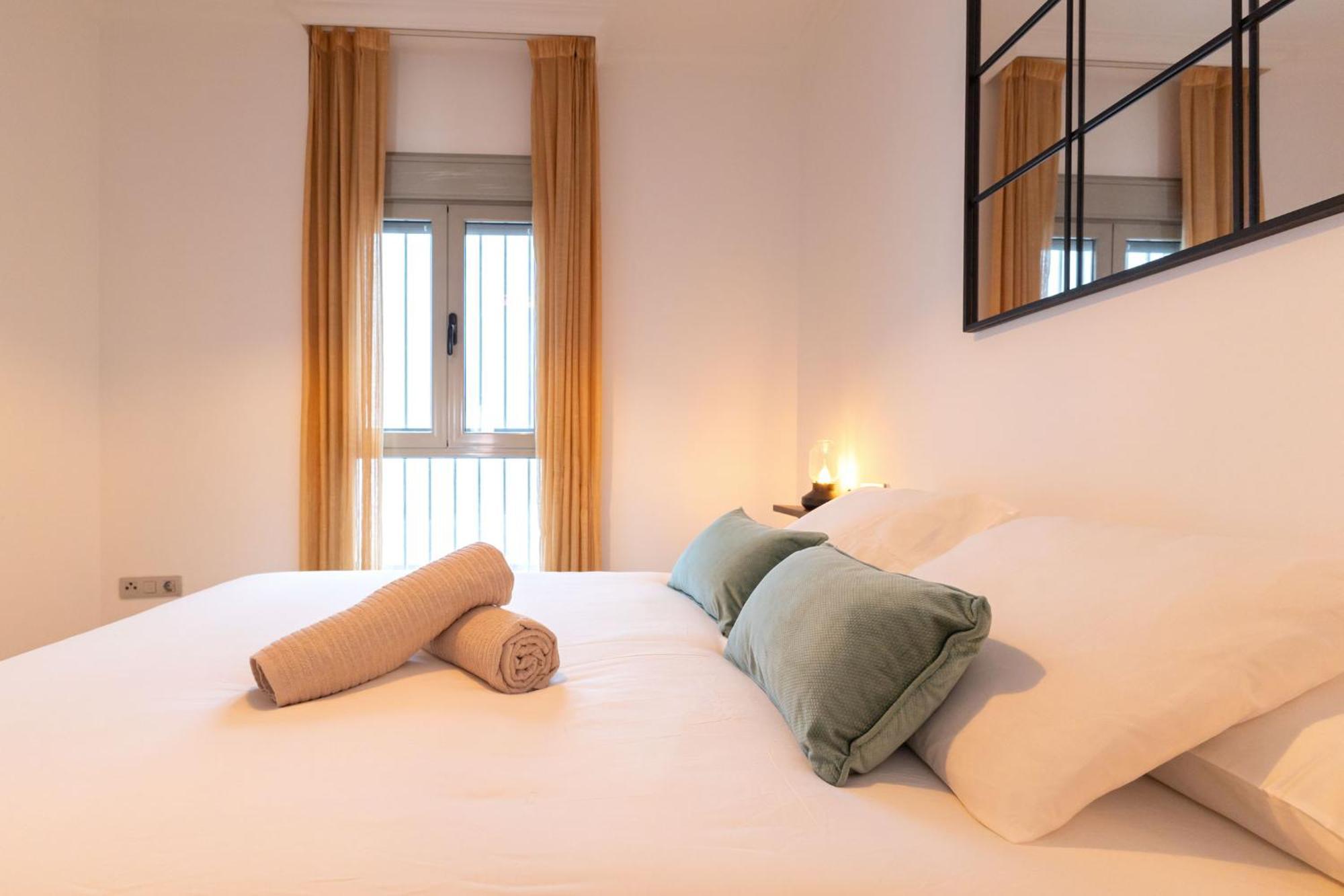 Charming Apartment At San Bernardo Neighborhood By Ocityzen Sevilla Bagian luar foto