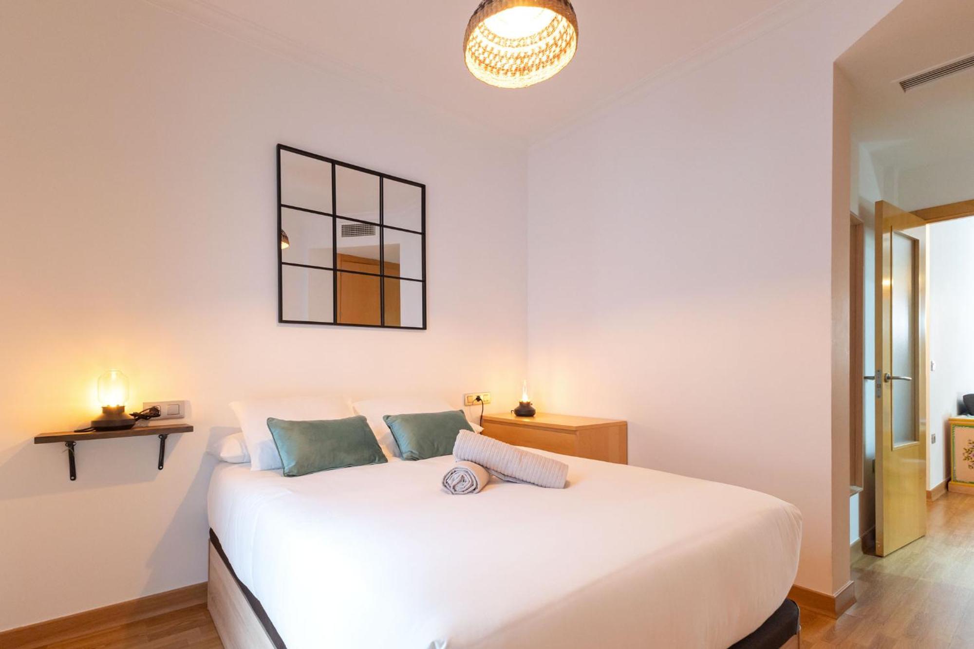 Charming Apartment At San Bernardo Neighborhood By Ocityzen Sevilla Bagian luar foto