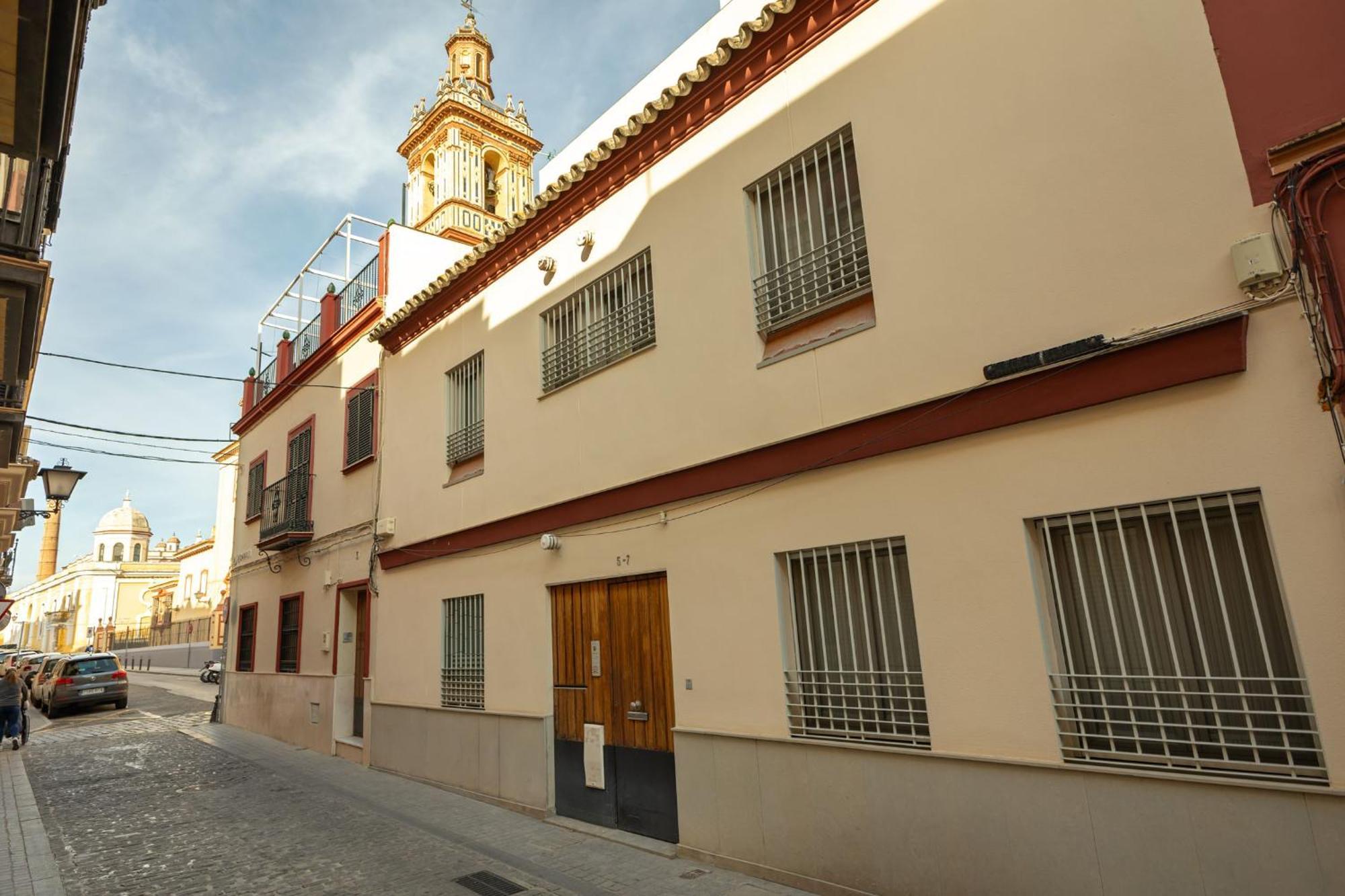 Charming Apartment At San Bernardo Neighborhood By Ocityzen Sevilla Bagian luar foto